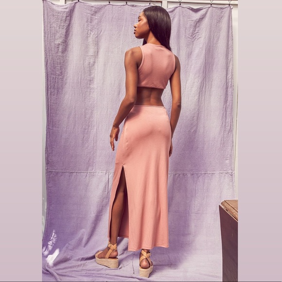 Lulu’s The Way She Moves Maxi Dress - Picture 2 of 4